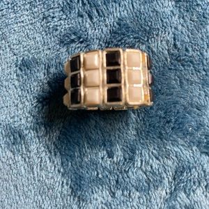 Black and White stretchy ring